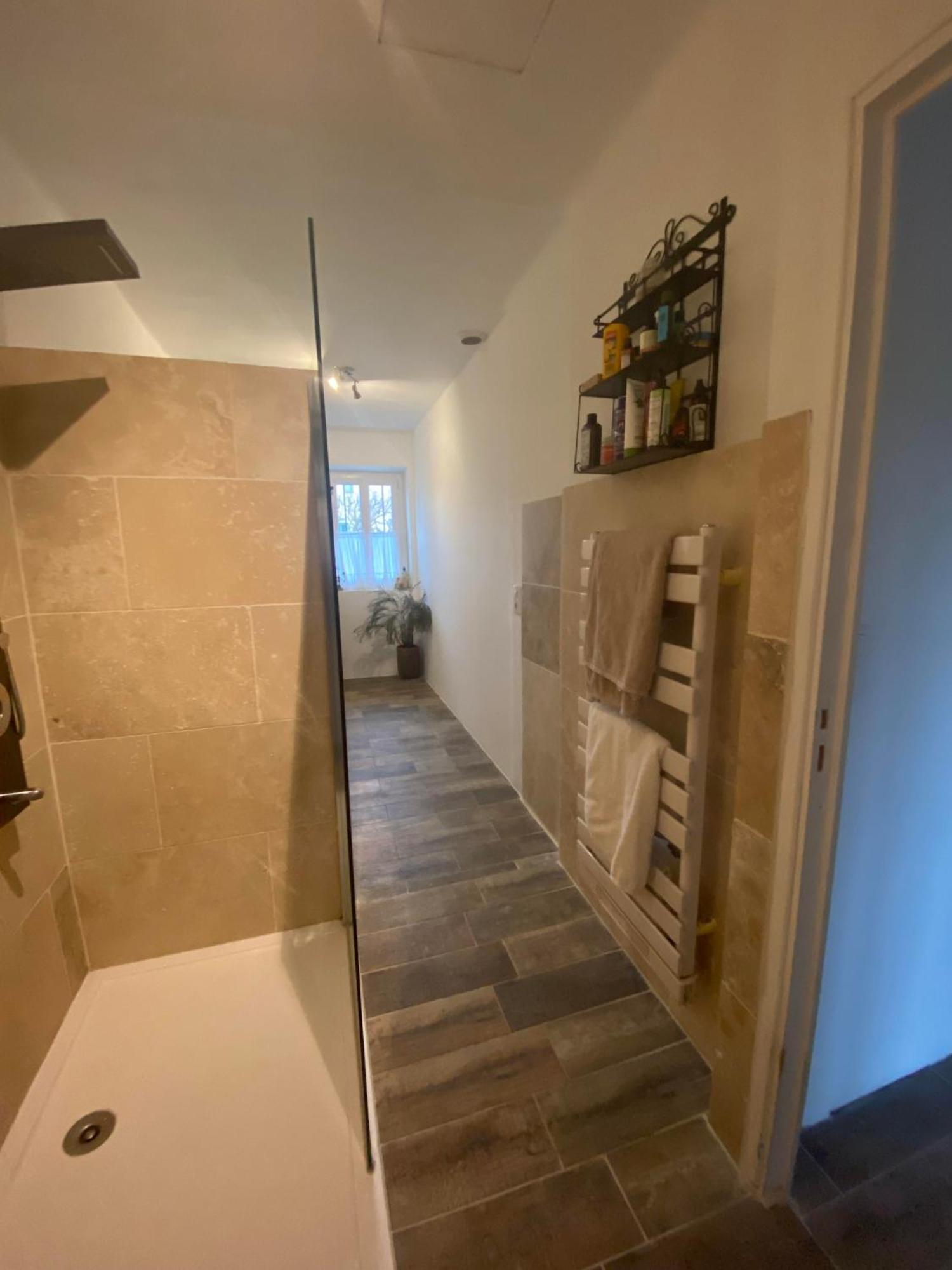 Maison Avec Jardin Et 3 Petits Chats , Proche Du Chateau Lacoste Le Puy-Sainte-Réparade Exteriör bild