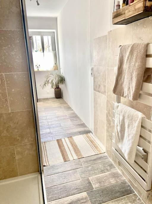 Maison Avec Jardin Et 3 Petits Chats , Proche Du Chateau Lacoste Le Puy-Sainte-Réparade Exteriör bild